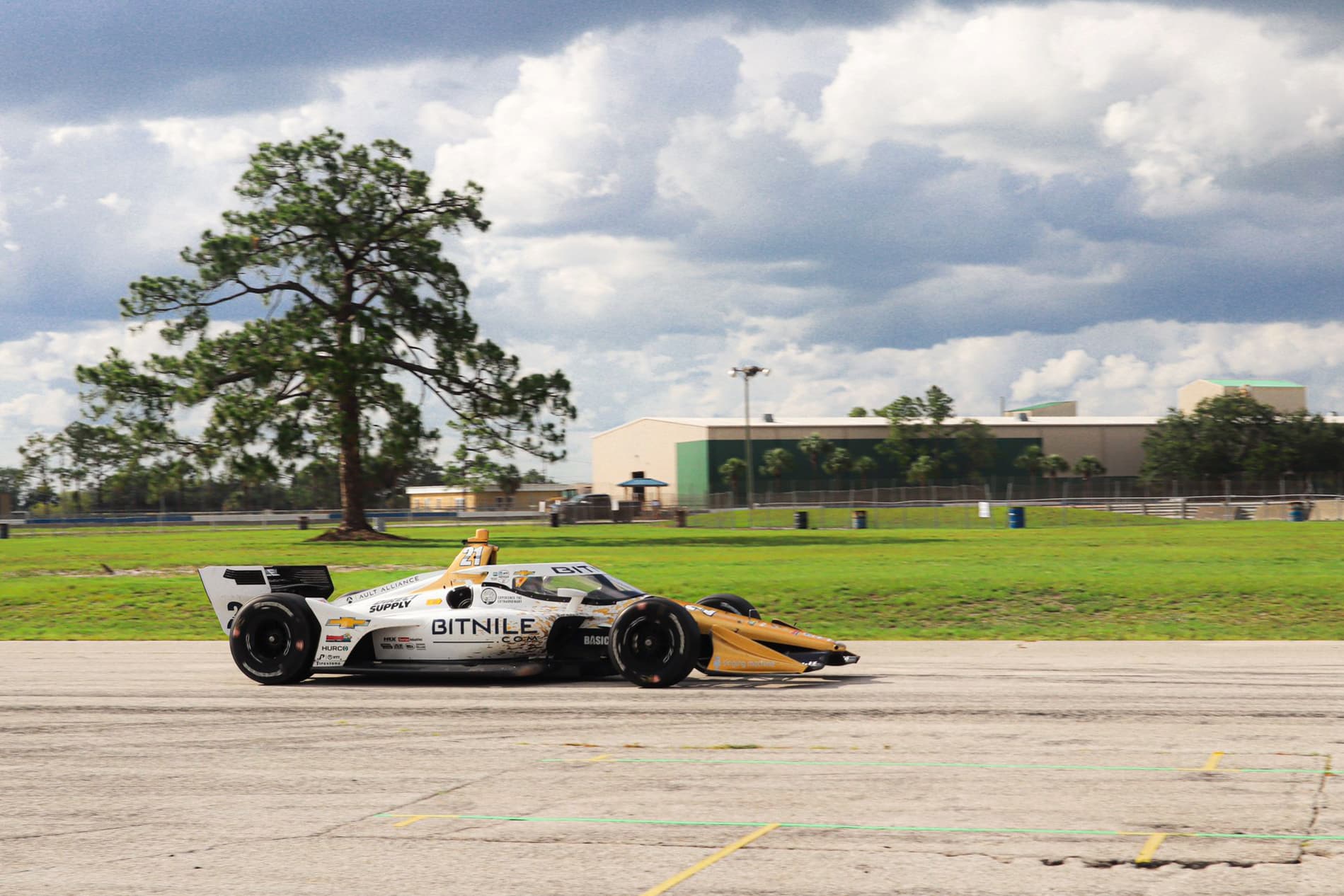 Linus Lundqvist completes new IndyCar test